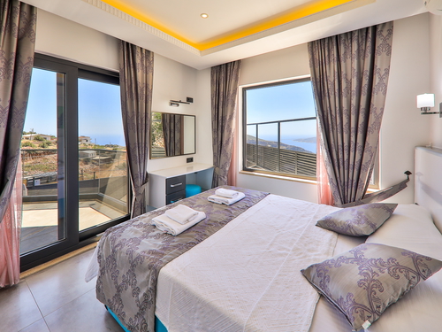  gece  -  Kasım
  | Kalkan Ordu'da Deniz Manzaralı 8 Kişilik Muhafazakar Villa
